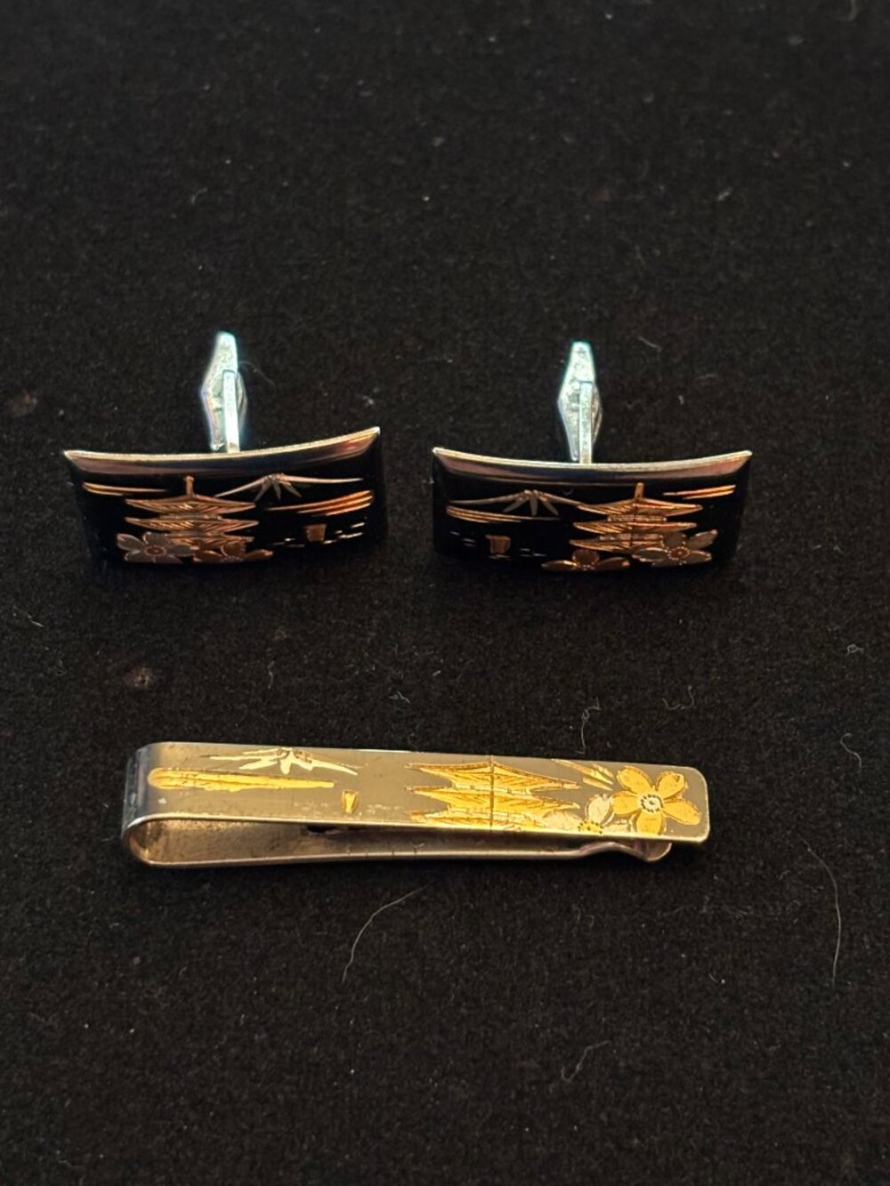Vintage Japan Damascene Mt. Fuji Pagoda Cuff Links & Tie Bar Set Sterling Silver